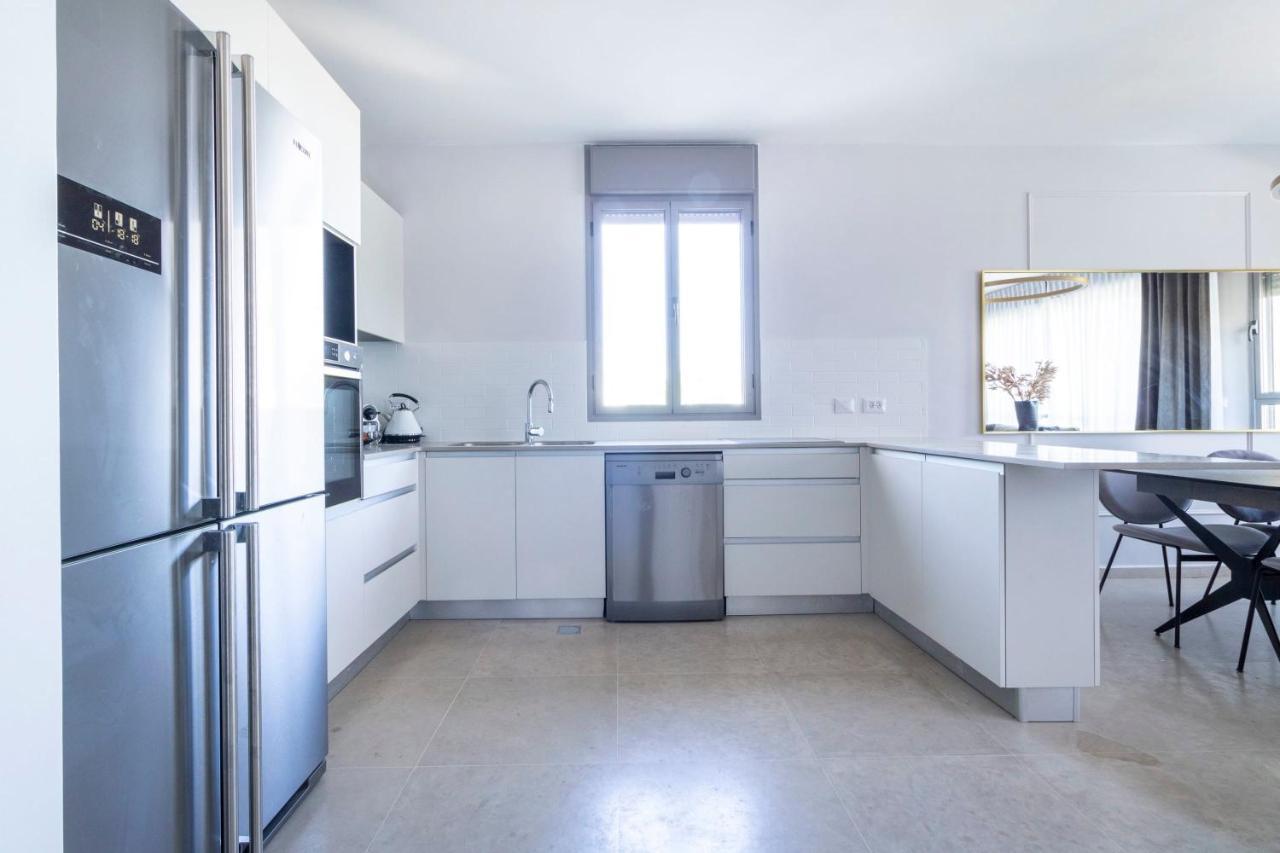 The Haneviim Suites - Isrentals Jerusalem Eksteriør bilde