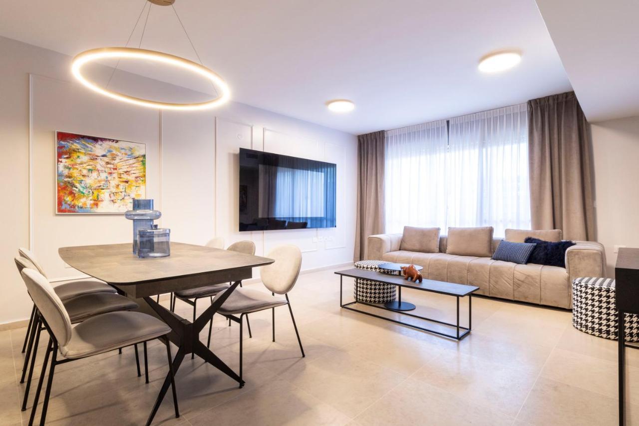The Haneviim Suites - Isrentals Jerusalem Eksteriør bilde
